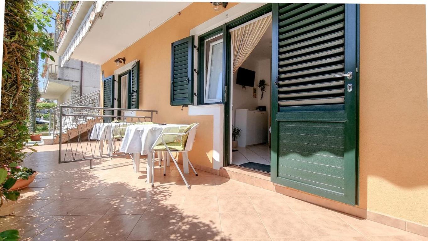Ferienwohnung Alma One Novigrad Istria Exterior foto